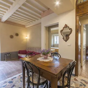 Appartamento I Bei Ricordi - Historic Centre 6, Arezzo